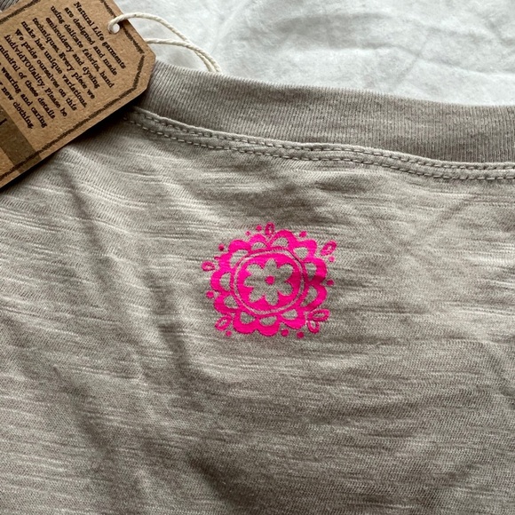 NWT NATURAL LIFE Boyfriend Tee Shirt - Do What Makes You Happy Size S - Picture 5 of 8